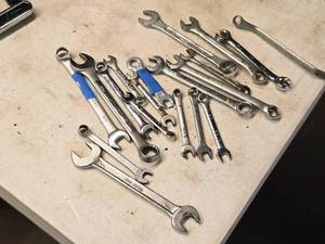 lot 267 image: Lot of (19) Wrenches (assorted)