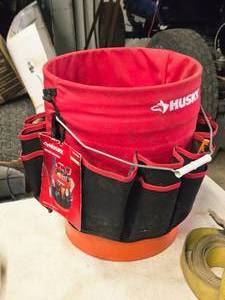 lot 283 image: Bucket with Husky Bucket Jockey