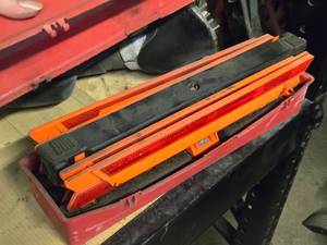 lot 327 image: Safety Triangle Kit