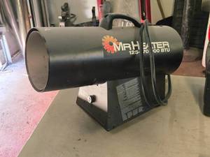 lot 295 image: Mr. Heater Propane 125-170,000-BTU Construction Heater