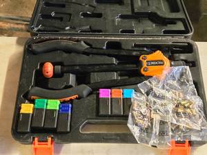 lot 310 image: Rexbeti 14 Auto Pumping Rod Rivet Nut Tool Kit with Case