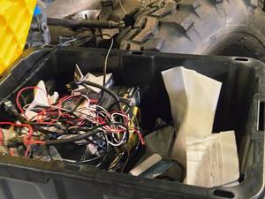 lot 341 image: Lot of (1 Bin) Audio Equipment, Speakers, Wires (assorted)