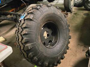 lot 369 image: Lot of (1) - 1542-16.5LT Tire (New) with Rim