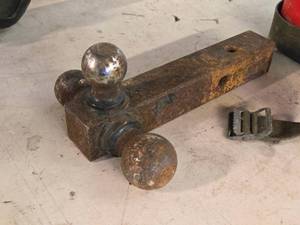 lot 384 image: Tri-Ball Hitch