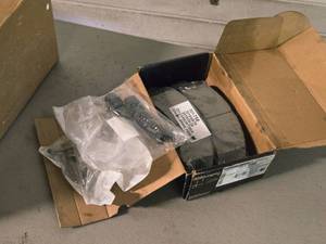 lot 395 image: Powerstop Evolution Sport Disc Brake Pads  Carbon Fiber  Ceramic
