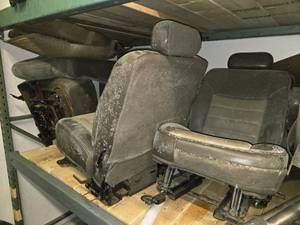 lot 412 image: Lot of (4) Seats