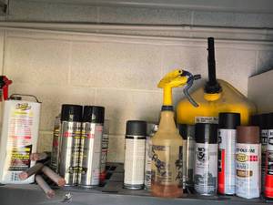 lot 416 image: Spray Paint, Diesel Fuel Can, Misc. Items