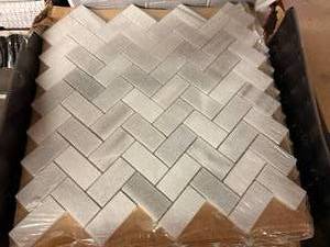 lot 28 image: 8 Sheets Bergamo Herringbone