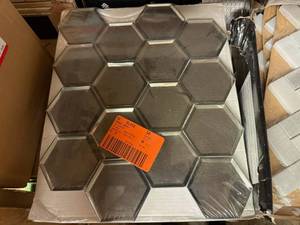lot 31 image: 8 Sheets Metallic Gray Beveled 3 Hexagon