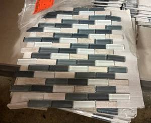 8 Sheet Dolphin Taill Mosaic Tile