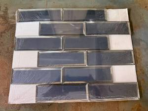 lot 33 image: 13 Sheets Vague Blue Subway Tile