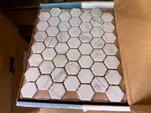 lot 37 image: 12 sheets Life Proof Ceramic Mosaic Tile 1 12 Hexagon