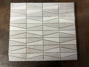 lot 25 image: 9 Sheets Meander Marble Mosaic Tile