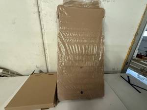 lot 422 image: 25x 12 Boxes