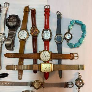 lot 33 image: Assorted Watches