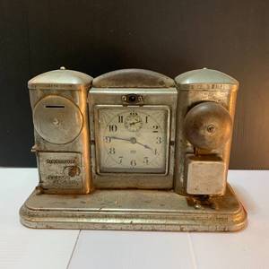 lot 14 image: RARE Antique 1910 DARCHE Bank Safety Deposit Mechanical Alarm Clock Chicago USA