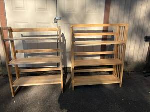 lot 21 image: Foldable Wood Book Cases
