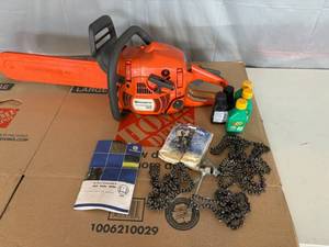 lot 109 image: Husqvarna 445 Chainsaw
