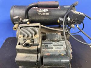 lot 119 image: Campbell Hausfeld Pump