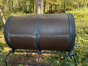 lot 129 image: Mantis Compost Tumbler Twin Tank