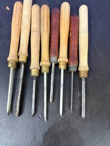 lot 136 image: Set of Chisels wwood handles