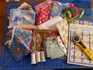 lot 146 image: Colorful Quilting Supplies