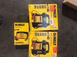 lot 38 image: Lot of Assorted Portable Power Stations Various Models and Conditions  Customer Returns See Pictures