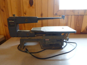 lot 19 image: Sears Craftsman 16 Scroll Saw
