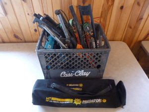 lot 28 image: Ice Fishing Items