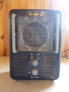 lot 39 image: Comfort Zone Portable Heater