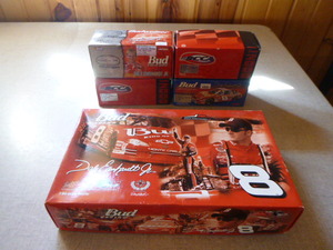lot 58 image: 5 NASCAR Die-Cast Cars