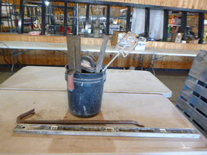 lot 81 image: Bucket Full of Tools