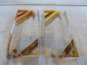 lot 84 image: 4 Qual-Craft Fixed Pitch Roofing Brackets