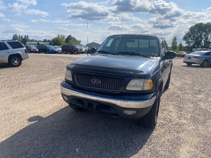 lot 4 image: 2001 Ford F150