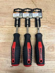lot 84 image: 14 X 3 NUT DRIVER WCUSHION GRIP (lot of 3)