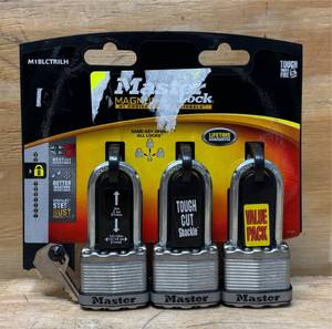 lot 124 image: MASTERLOCK 3 lock set