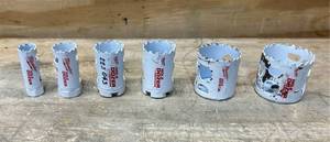 lot 134 image: MILWAUKEE Hole Dozer various size lot of 6
