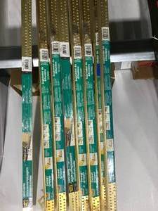 lot 13 image: 8 PIECES, GOLD, CARPET GRIPPER