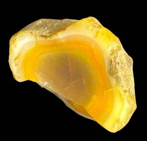 lot 61 image: 76.22 Carat Raw Welo Opal VIDEO