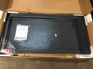 lot 19 image: Shower Base   Customer Returns See Pictures