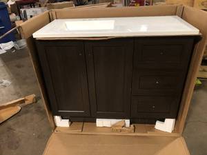 lot 20 image: Bathroom Vanity Damaged Customer Returns See Pictures