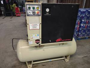 lot 4 image: Ingersoll Rand Air Compressor, Mode...