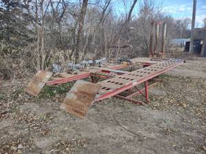 lot 8 image: Chief EZ Liner Automotive Frame Rac...