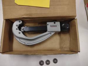 lot 26 image: Ridgid 152 Tubing Cutter, 14-2 5...