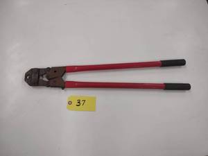 lot 37 image: 28 Crimper...