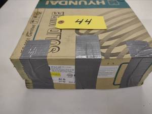 lot 44 image: Hyundai Welding Wire, SM-70, .035, ...