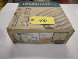 lot 46 image: Hyundai Welding Wire, SM-70, .035, ...