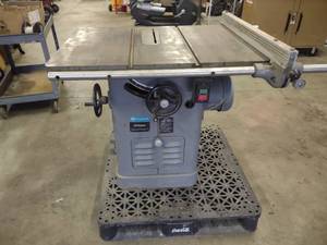 lot 10 image: Rockwell Unisaw 10 Tilting Arbor T...