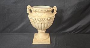 lot 14 image: Classical Style Decorative Urn Planter with Handles