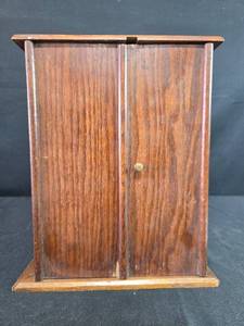 lot 39 image: Vintage Wooden JewelryCabinet with Double Doors and Lined Interior